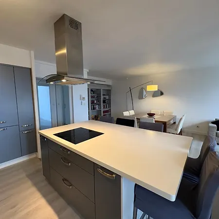 T5 Paris/val D’europe *